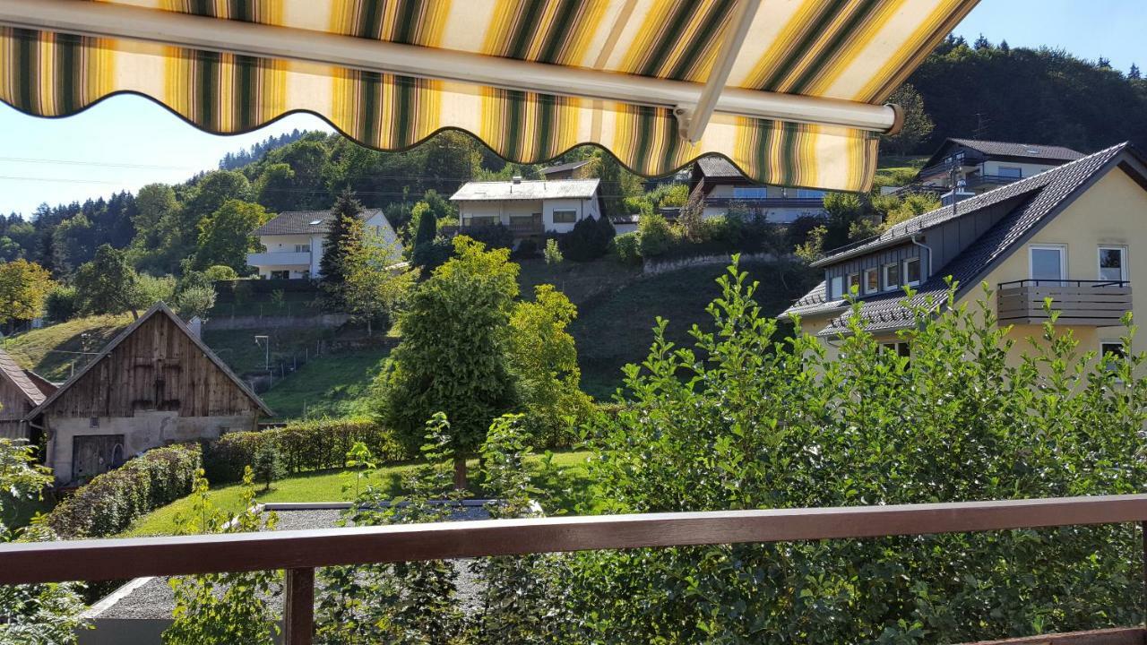 באד ווילבאד Ferienwohnung Am Kurpark מראה חיצוני תמונה
